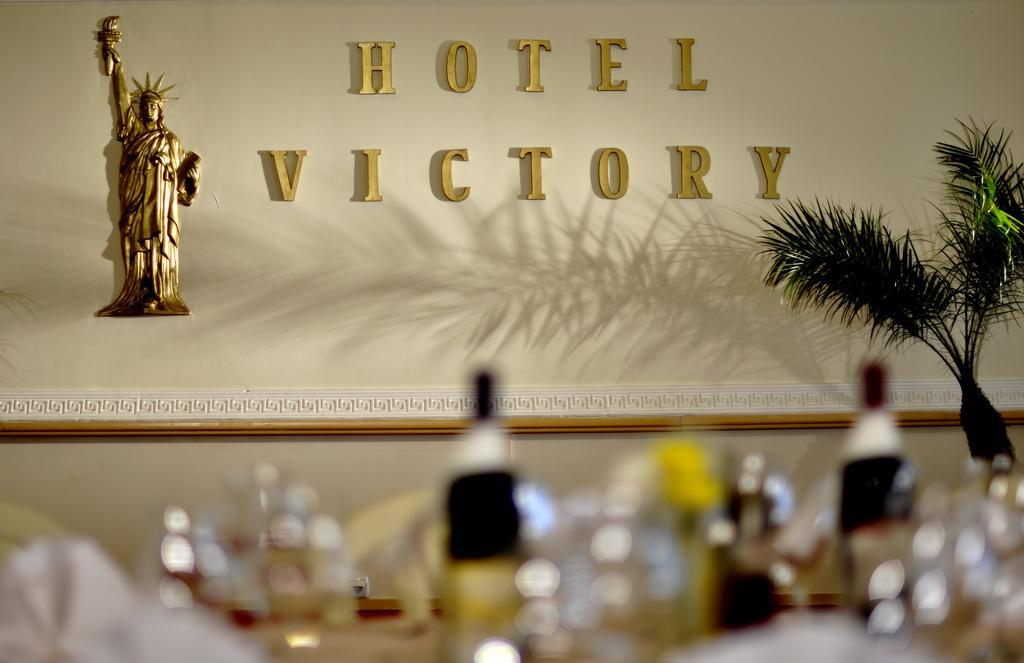 Hotel Victory Pristina Extérieur photo