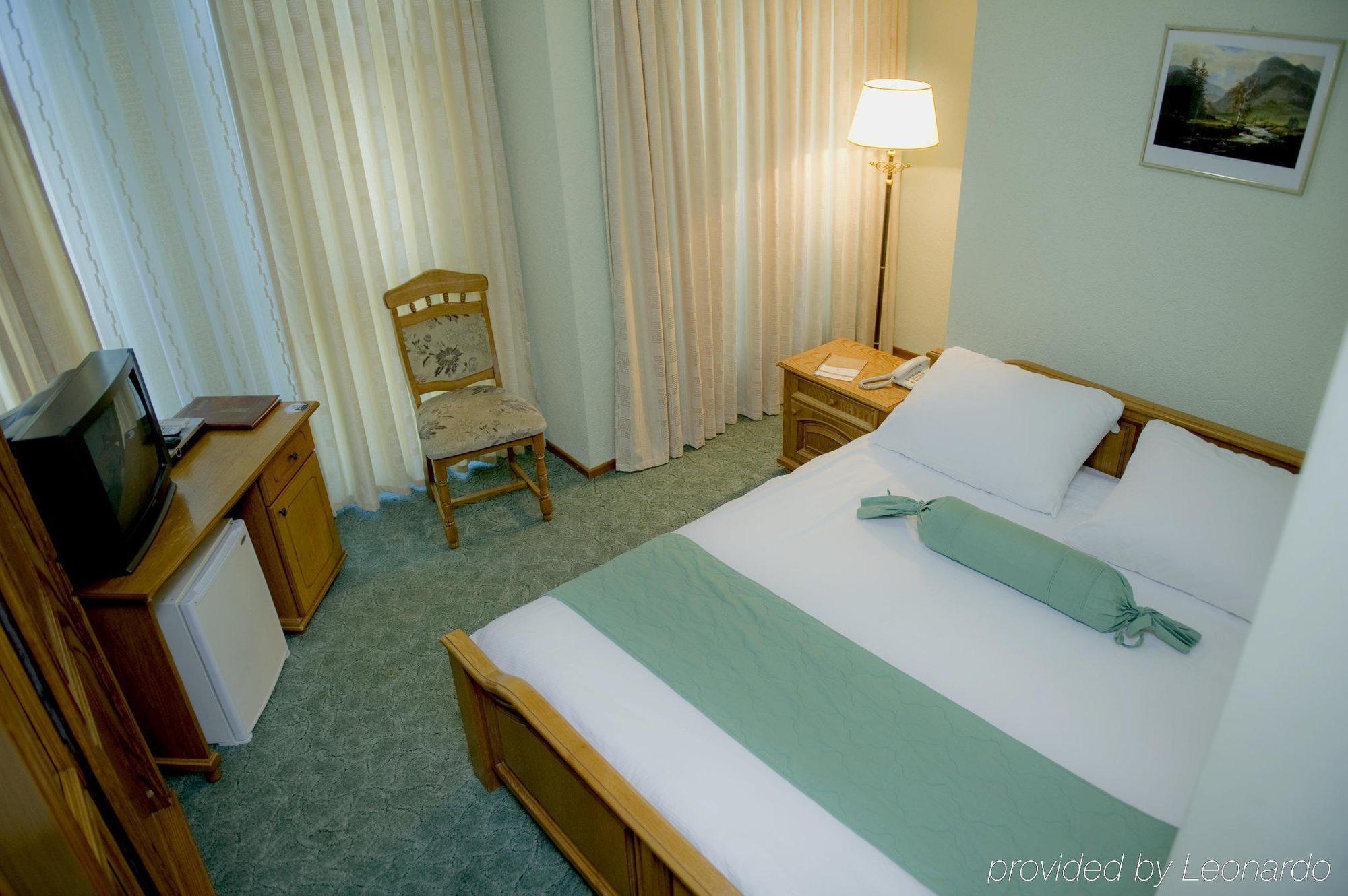 Hotel Victory Pristina Extérieur photo